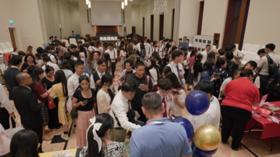 Gereja Mengadakan Pameran Pendidikan Pertama di Area Asia